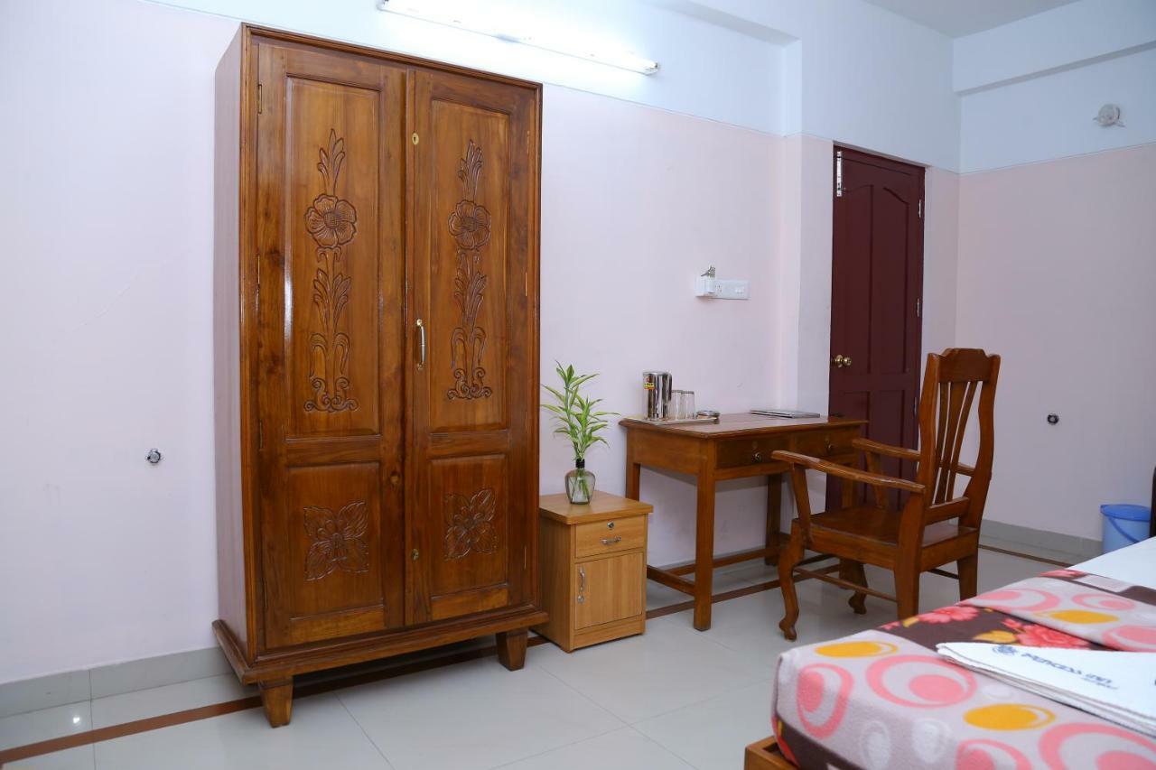 Princess Inn Royal Thiruvananthapuram Exterior foto